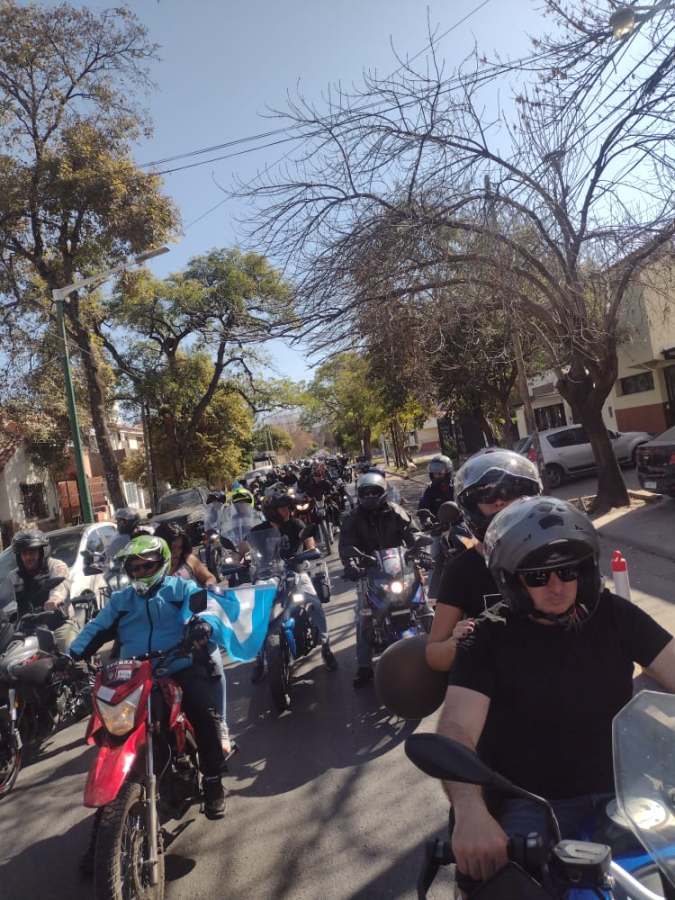 Más de 400 motos recorrieron la ciudad en pedido de justicia por Alejandro Benítez - Revista Salvador