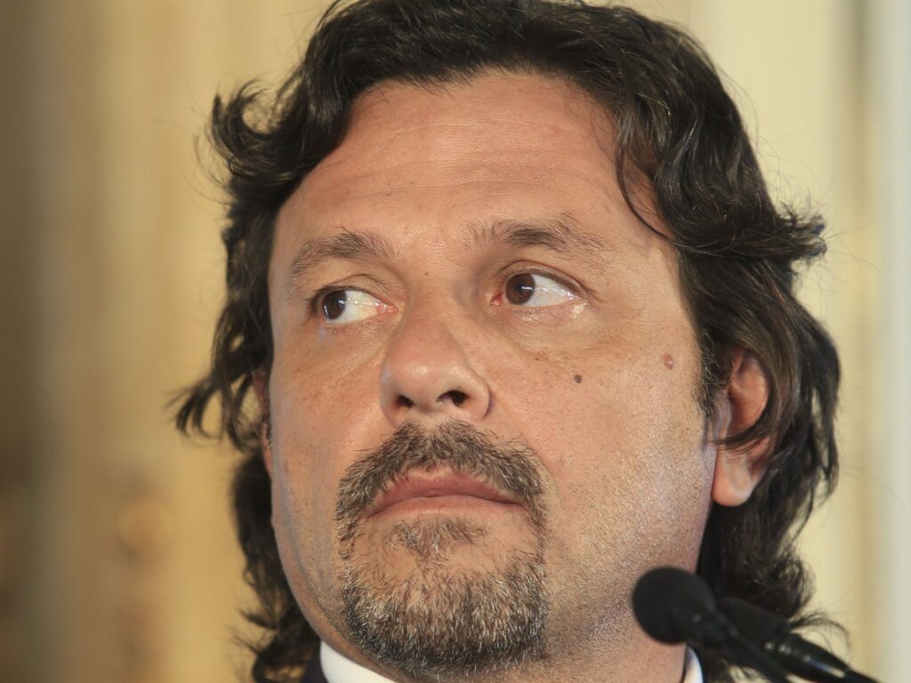 ¿Cuánto poder concentrará Gustavo Saénz? 8 - Revista Salvador ¿Cuánto poder concentrará Gustavo Saénz? - Revista Salvador