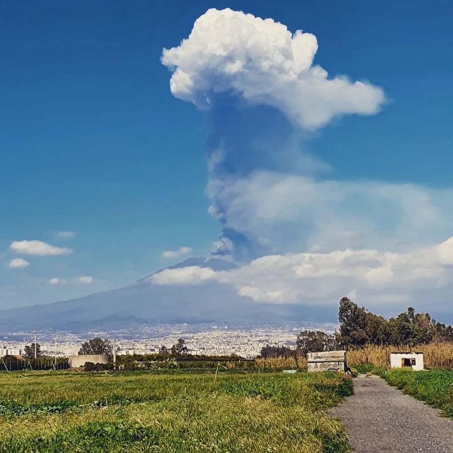 Las imágenes más espectaculares que dejó la erupción del Etna - Revista Salvador