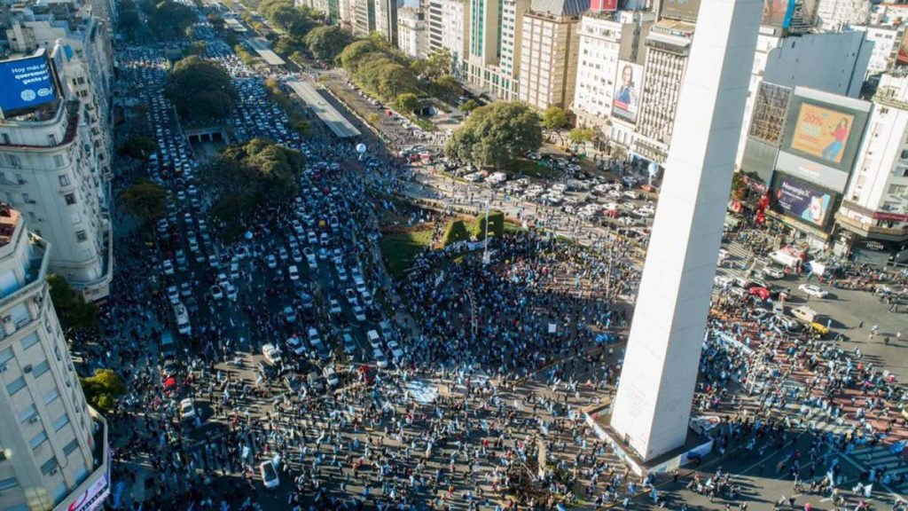 El Estado del bienestar ha muerto: ¡Viva el fascismo gubernamental! 8 - Revista Salvador El Estado del bienestar ha muerto: ¡Viva el fascismo gubernamental! - Revista Salvador