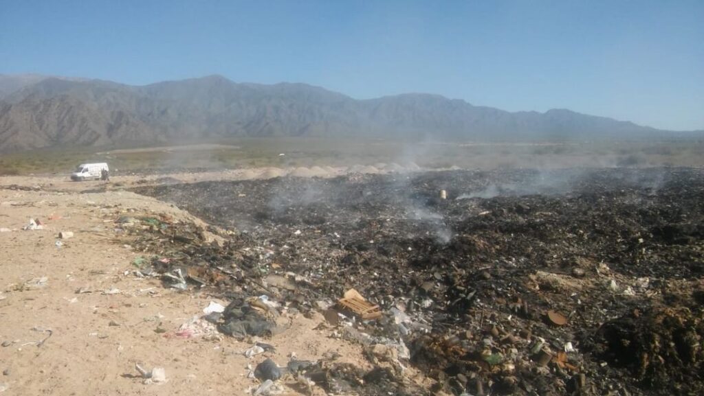 Miedo por incendios y explosiones en los Valles Calchaquíes - Revista Salvador