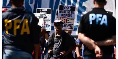 Bullrich aplicó por primera vez el protocolo antipiquetes y no hubo cortes masivos 1 - Revista Salvador Bullrich aplicó por primera vez el protocolo antipiquetes y no hubo cortes masivos - Revista Salvador