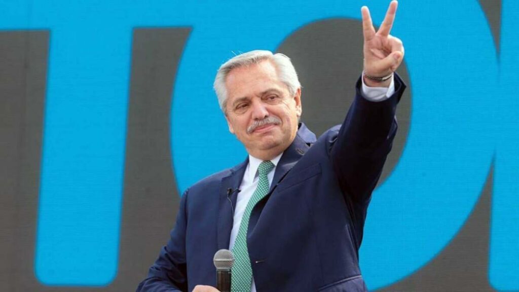 Alberto Fernández cobrará 7 millones de pesos de jubilación - Revista Salvador