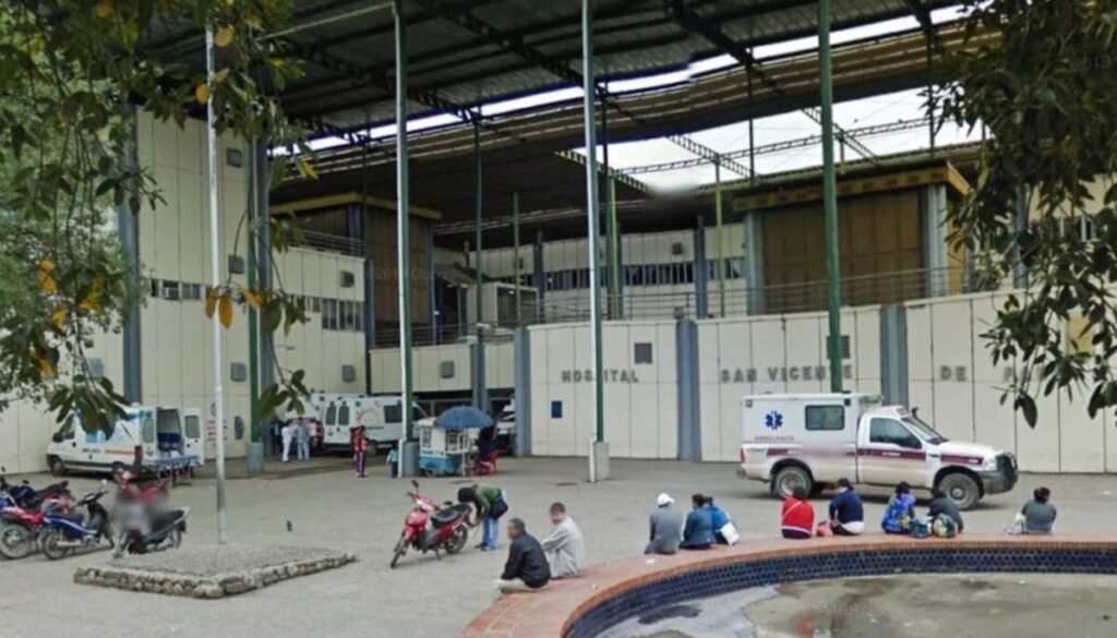 Desde que se implementó el cobro a extranjeros mejoró la situación de los hospitales en salta - Revista Salvador