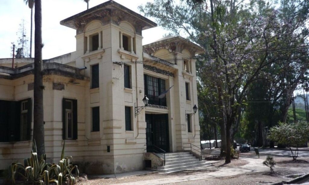 Ola de robos y asaltos en el macrocentro salteño - Revista Salvador