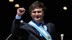 Una encuesta reveló una fuerte recuperación de la imagen del presidente Milei - Revista Salvador