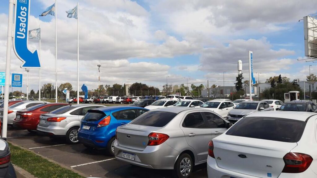 La eliminación de impuestos a los autos ya empuja la baja de precios en todos los modelos - Revista Salvador