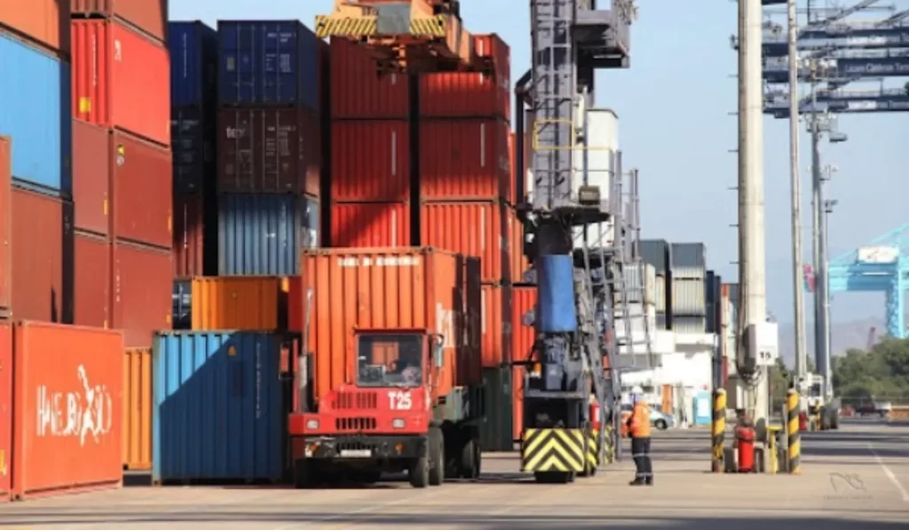 Las exportaciones crecieron casi 32% anual en los primeros 11 meses de 2024 - Revista Salvador