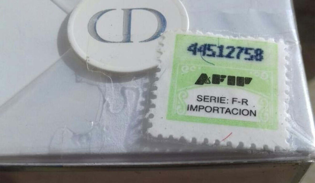 En los últimos meses el gobierno eliminó o redujo cinco impuestos claves - Revista Salvador