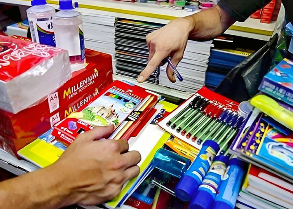 La canasta escolar aumentó un 44% anual - Revista Salvador