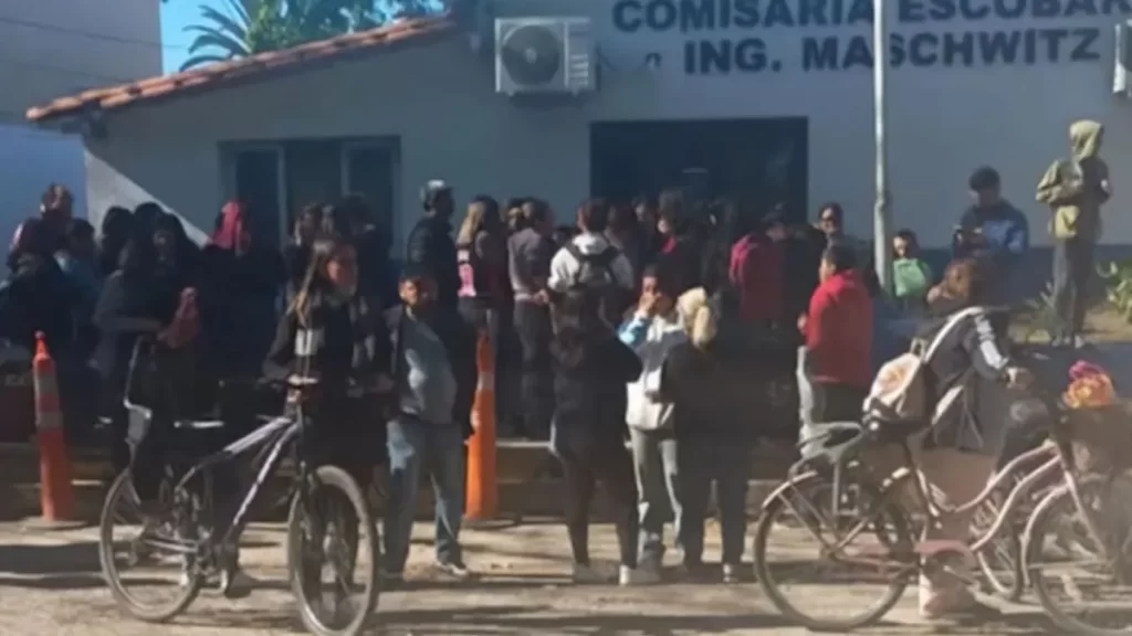 Chicos de 14 años planificaban asesinar a todos los alumnos de un colegio bonaerense - Revista Salvador