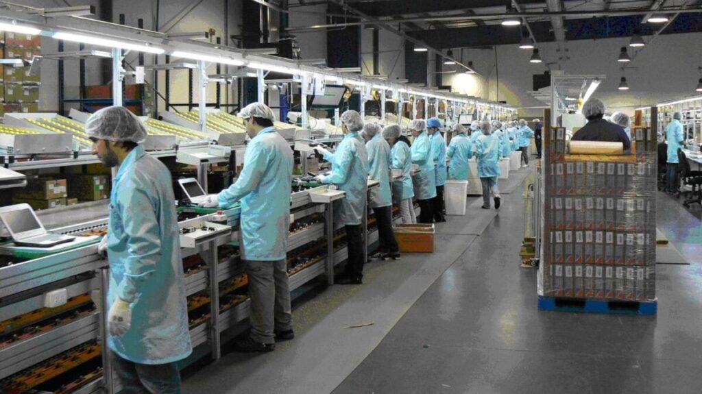 La industria mejoró por segundo mes consecutivo en mayo - Revista Salvador