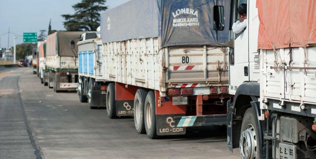 Fuerte incremento de los costos del transporte terrestre en Argentina - Revista Salvador
