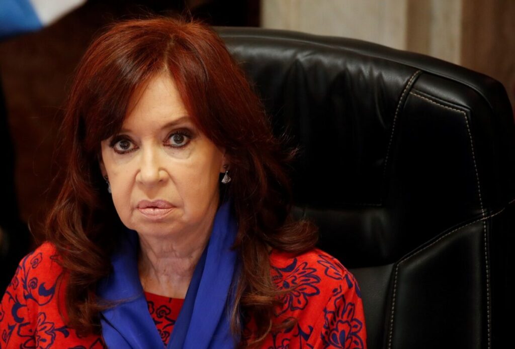 Cristina Kirchner irá a juicio oral por la causa Cuadernos 1 - Revista Salvador Cristina Kirchner irá a juicio oral por la causa Cuadernos - Revista Salvador