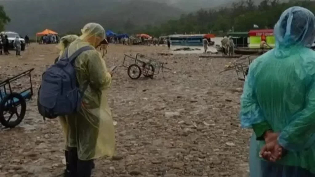 La crecida del Bermejo destruyó el puerto de Aguas blancas 1 - Revista Salvador La crecida del Bermejo destruyó el puerto de Aguas blancas - Revista Salvador