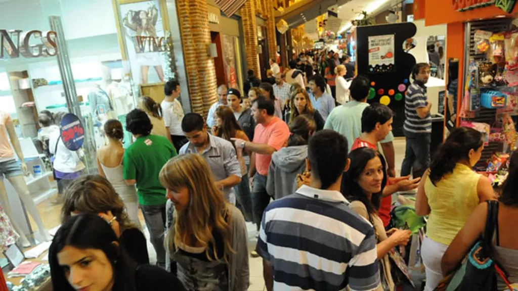 Fuerte recuperación en la confianza del consumidor en octubre 1 - Revista Salvador Fuerte recuperación en la confianza del consumidor en octubre - Revista Salvador
