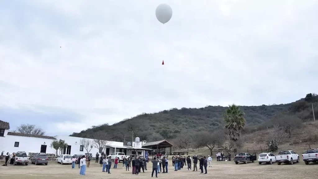Educación lanzó el concurso "Exploradores de la Estratósfera" - Revista Salvador