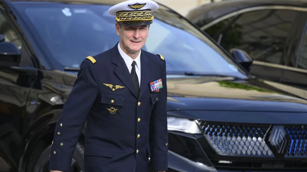 Los generales de Europa advirtieron a la población que se preparen para la guerra - Revista Salvador