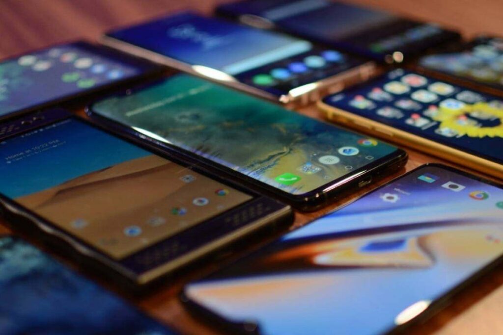 Adiós a los aranceles a celulares y hay expectativa por la baja en los precios - Revista Salvador