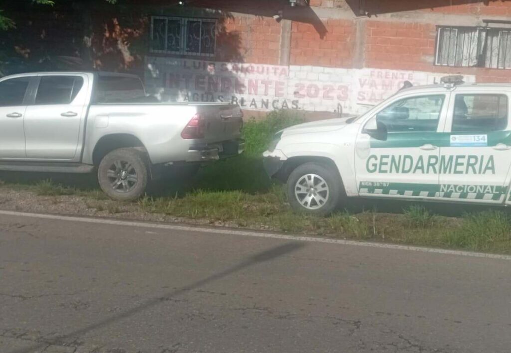 Gendarmería detuvo a dos miembros de una prominente familia de Aguas Blancas - Revista Salvador