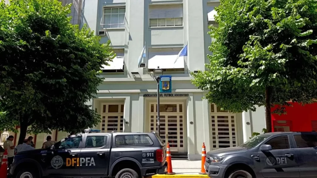 Allanaron las sedes de la AFA de Viamonte y de Ezeiza - Revista Salvador