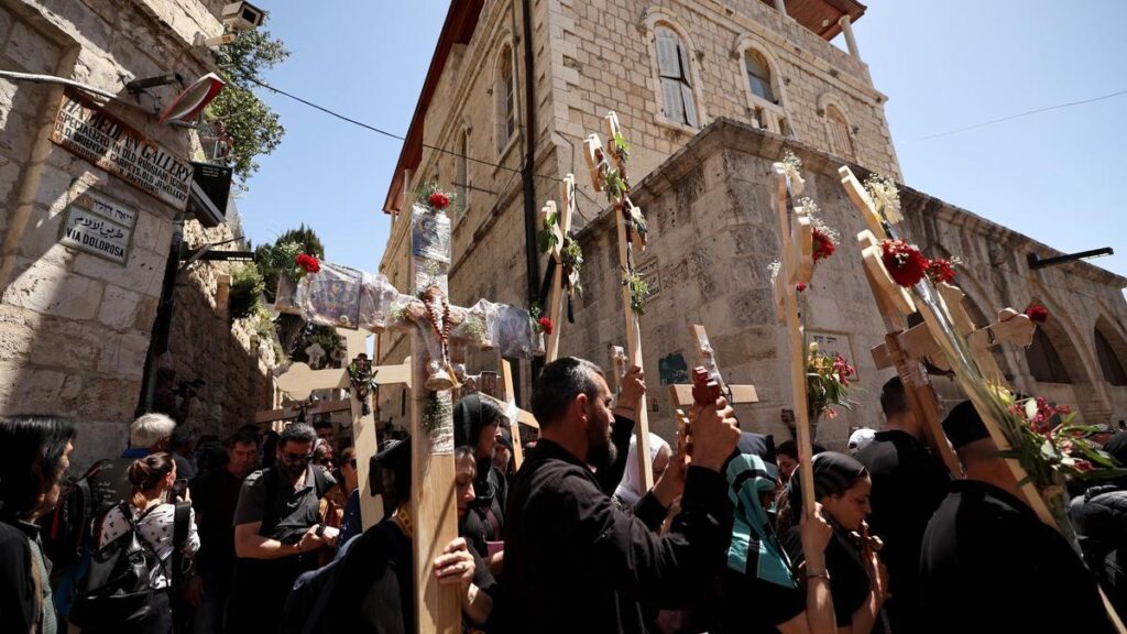 Quedo habilitado el Santo Sepulcro para celebrar misa por semana santa en Jerusalén - Revista Salvador