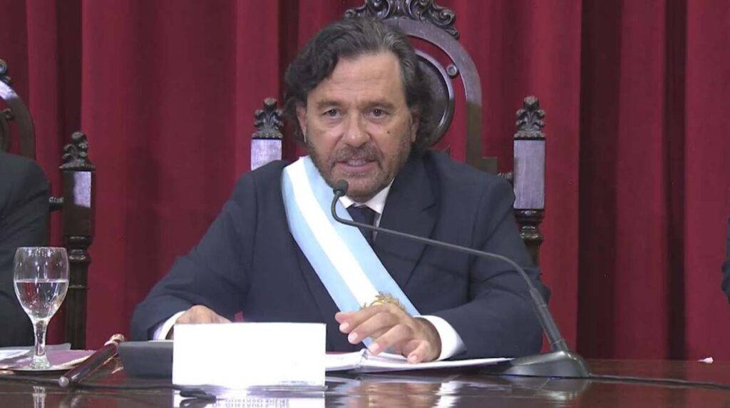 Apertura de sesiones: Sáenz pidió la radarización de la frontera y la sanción de una ley de derribo 1 - Revista Salvador Apertura de sesiones: Sáenz pidió la radarización de la frontera y la sanción de una ley de derribo - Revista Salvador