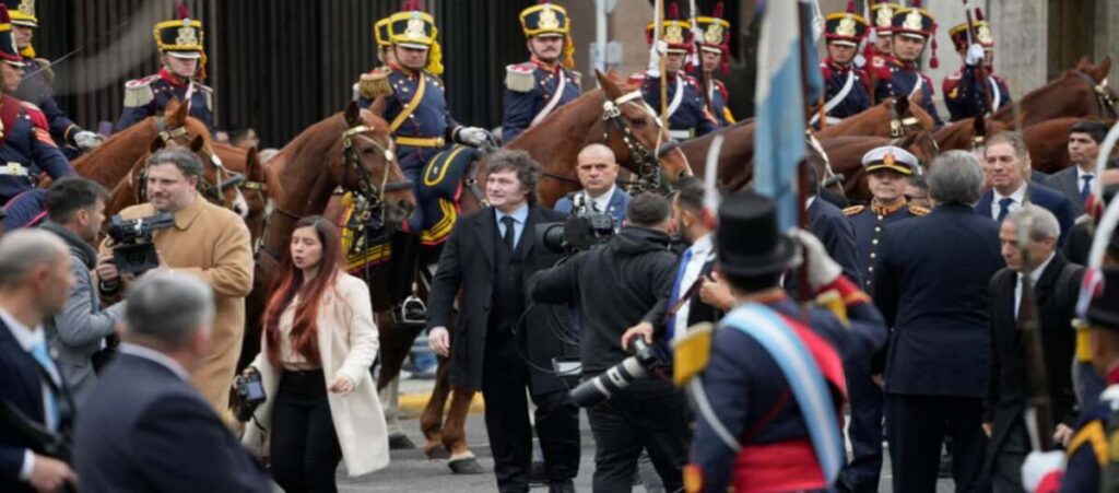 9 de julio: vigilia y tedeum del gabinete nacional - Revista Salvador