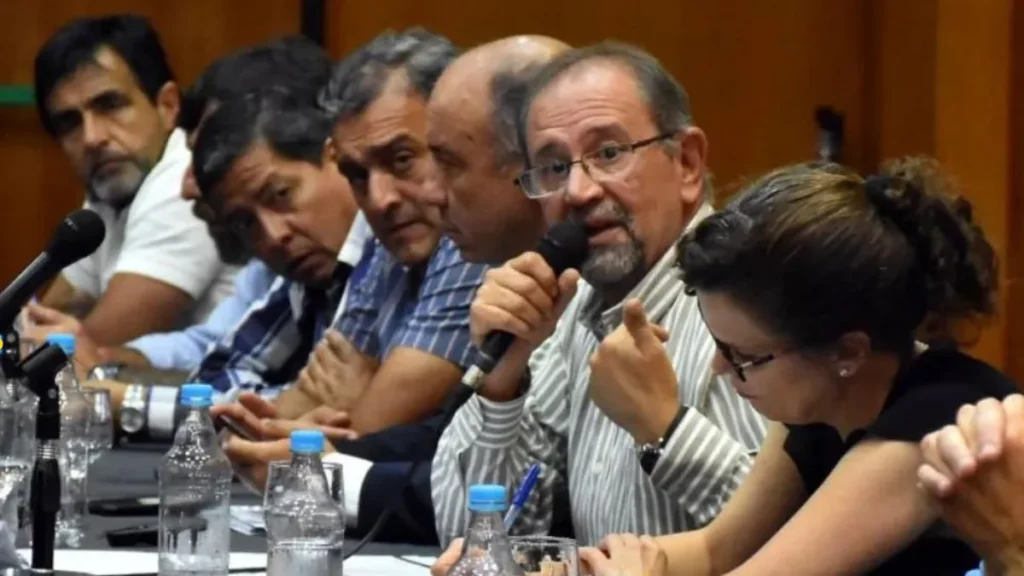 Los empleados públicos de Salta tendrán un incremento del 13,5% - Revista Salvador