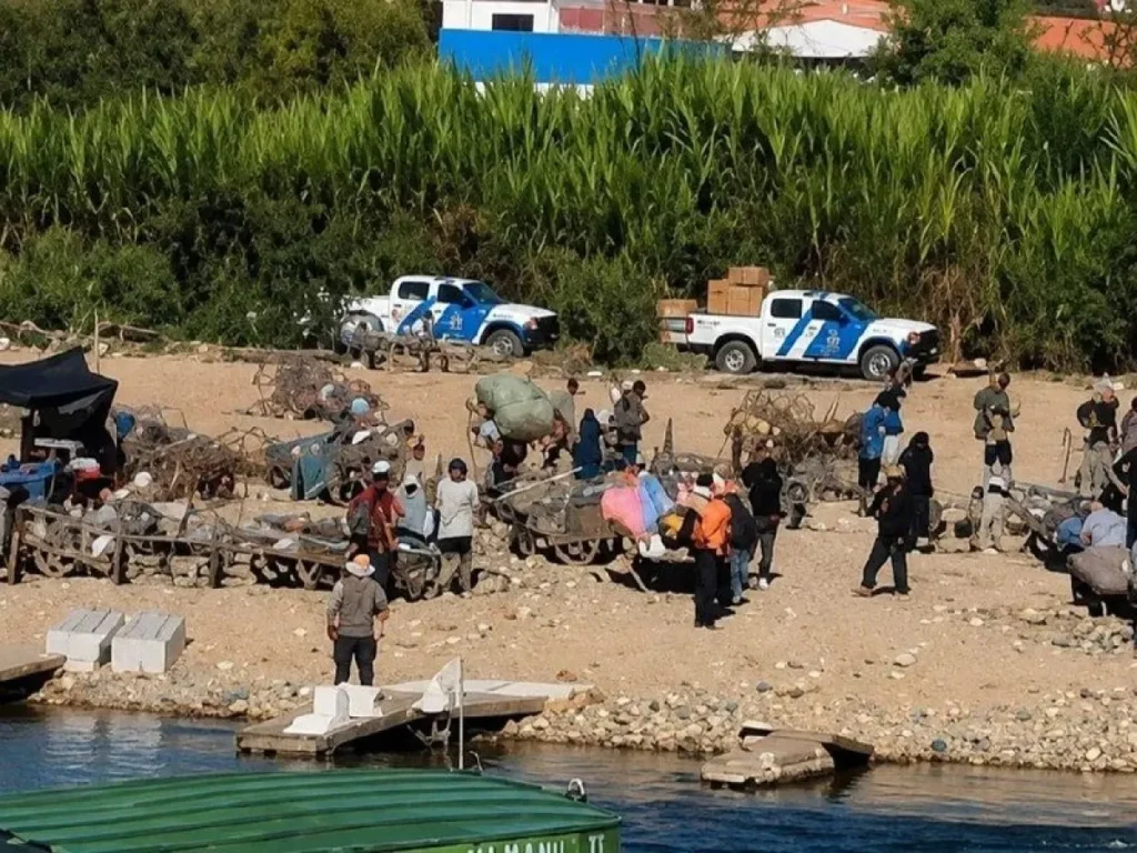 Bagayeros atacaron a efectivos de Prefectura en Aguas Blancas - Revista Salvador