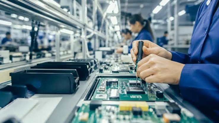 La industria mejoró un 1,9% en agosto 1 - Revista Salvador La industria mejoró un 1,9% en agosto - Revista Salvador