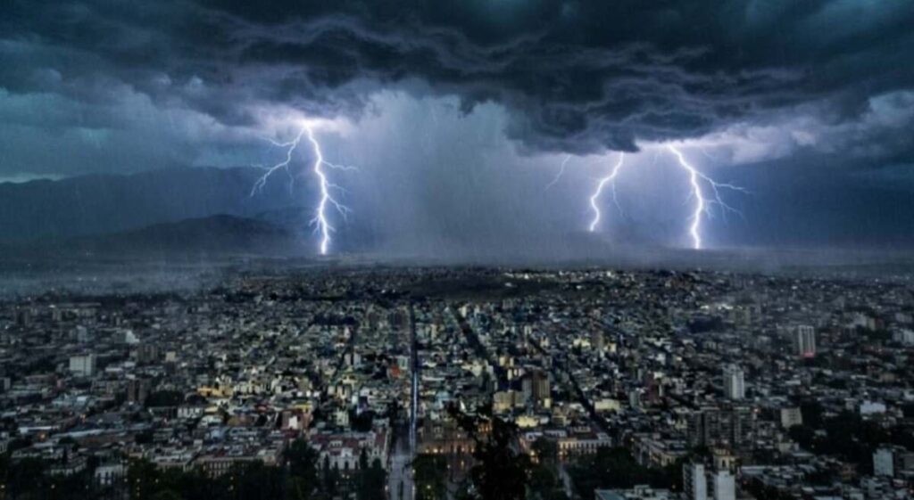Alerta amarilla por fuertes tormentas en Salta 1 - Revista Salvador Alerta amarilla por fuertes tormentas en Salta - Revista Salvador